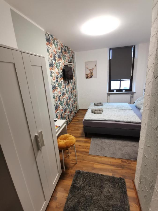 Pension Landgasthof - Iva Haßloch 外观 照片